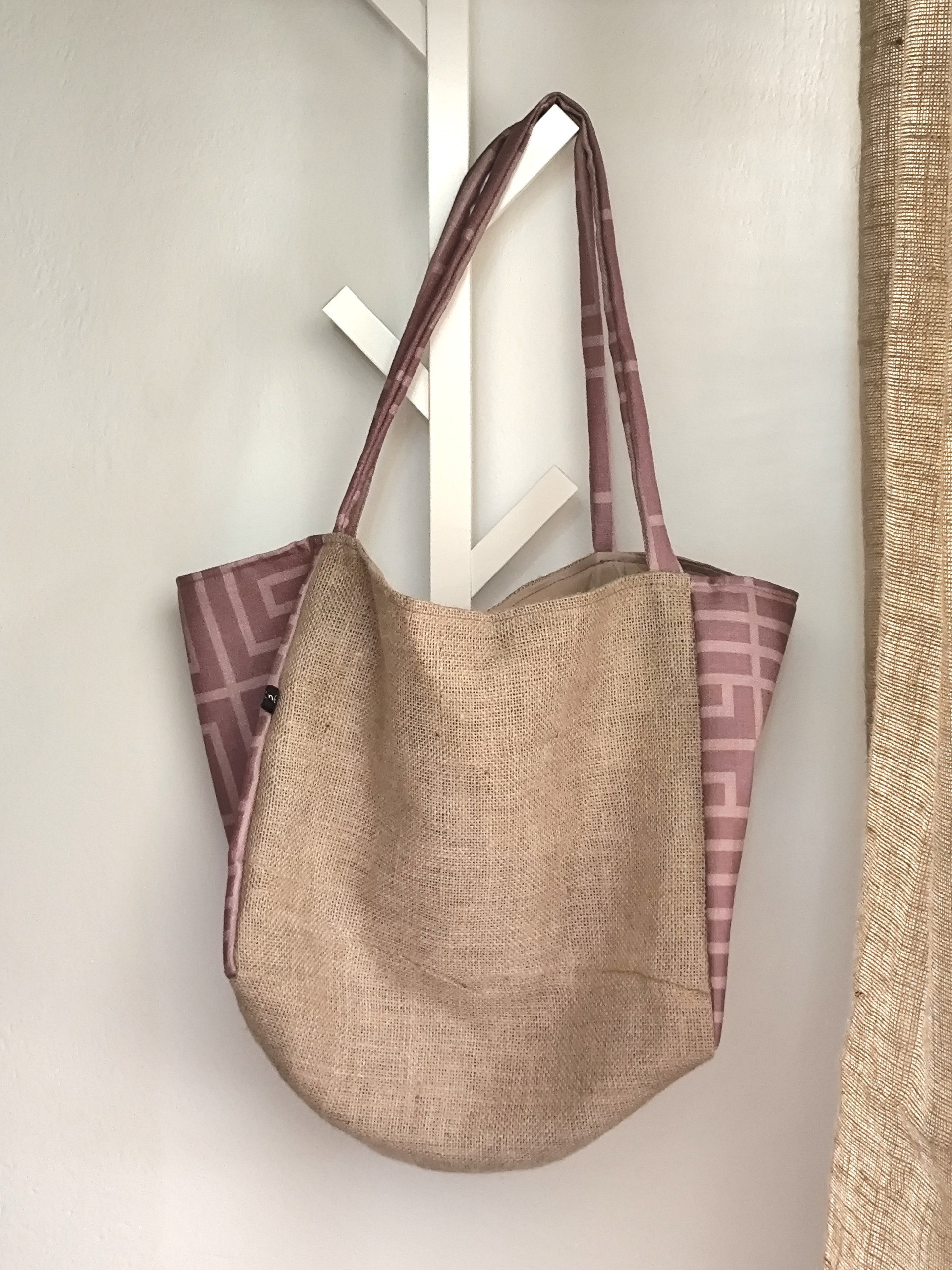 Natural Flow Tote – Mauve Geometry